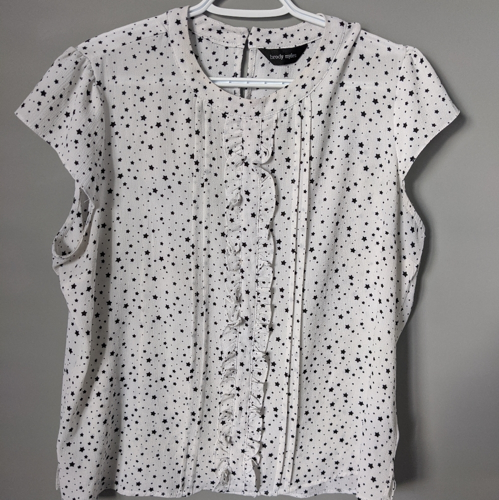 🌟3/$25 - star blouse